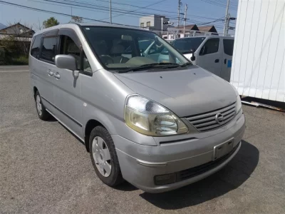 Nissan SERENA  с аукциона в Японии