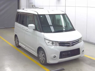 Nissan ROOX  с аукциона в Японии