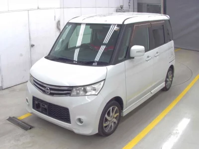 Nissan ROOX  с аукциона в Японии