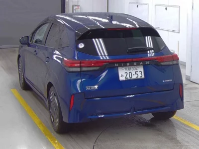 Nissan Aura