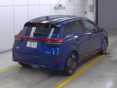 Nissan Aura