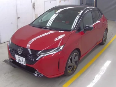 Nissan Aura