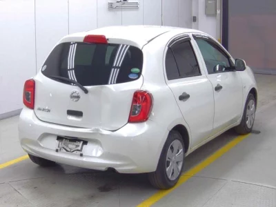Nissan March