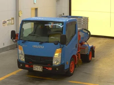 Isuzu Elf
