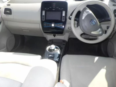 Nissan LEAF  с аукциона в Японии