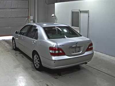 Toyota BREVIS  с аукциона в Японии