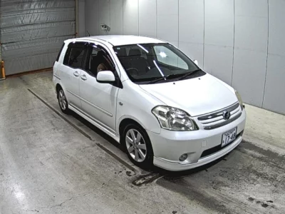 Toyota RAUM