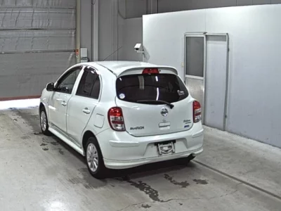 Nissan March