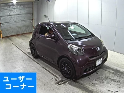Toyota iQ
