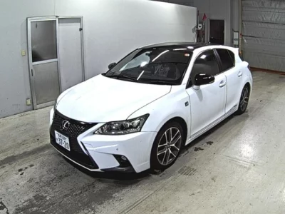 Lexus CT  с аукциона в Японии