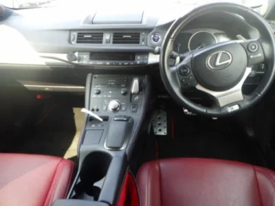 Lexus CT  с аукциона в Японии