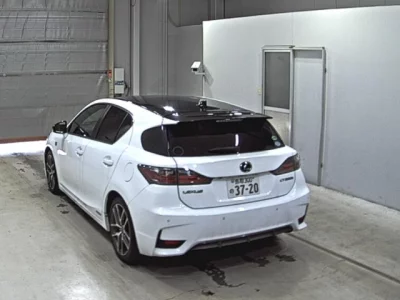 Lexus CT  с аукциона в Японии