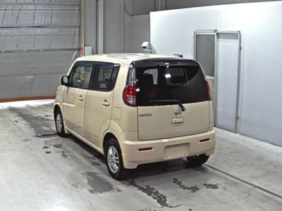 Nissan MOCO  с аукциона в Японии