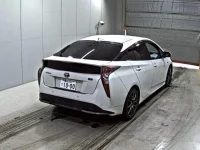 Toyota Prius лот № 3204 оценка R  с аукциона в Японии 4