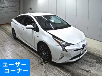 Toyota Prius  с аукциона в Японии