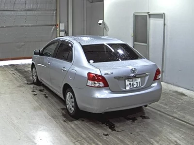 Toyota BELTA  с аукциона в Японии