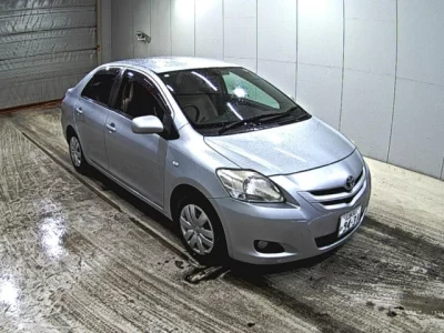 Toyota BELTA  с аукциона в Японии