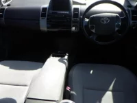 Toyota Prius лот № 9287 оценка R  с аукциона в Японии 2