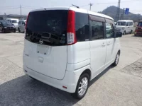 Nissan ROOX лот № 3861 оценка 3.5  с аукциона в Японии 4