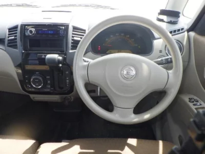 Nissan ROOX  с аукциона в Японии