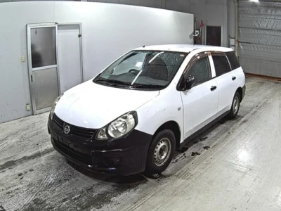 Nissan AD