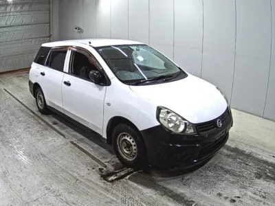 Nissan AD
