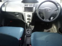 Toyota VITZ лот № 2239 оценка 3.5  с аукциона в Японии 2