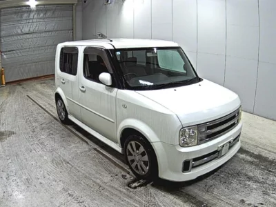 Nissan CUBE  с аукциона в Японии