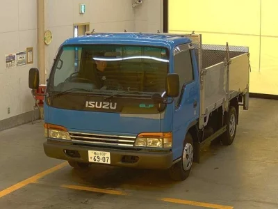 Isuzu Elf