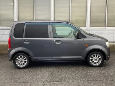 Nissan Otti