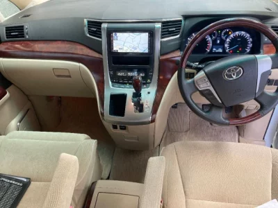 Toyota ALPHARD  с аукциона в Японии