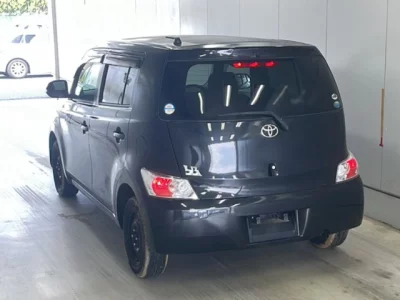 Toyota bB