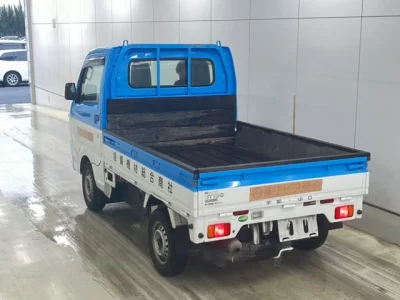 Nissan CLIPPER TRUCK  с аукциона в Японии