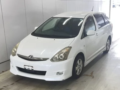 Toyota WISH  с аукциона в Японии