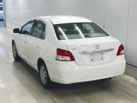 Toyota BELTA лот № 2003 оценка 3.5  с аукциона в Японии 1