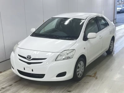 Toyota BELTA  с аукциона в Японии