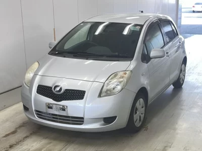 Toyota VITZ  с аукциона в Японии