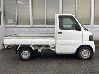 Nissan CLIPPER TRUCK