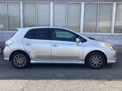 Toyota BLADE