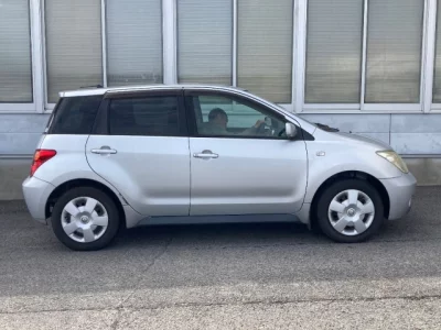 Toyota IST  с аукциона в Японии