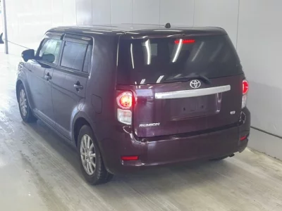 Toyota COROLLA RUMION