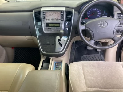 Toyota ALPHARD  с аукциона в Японии