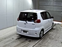 Toyota PORTE лот № 9377 оценка 4  с аукциона в Японии 4