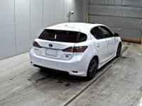 Lexus CT лот № 3393 оценка 3.5  с аукциона в Японии 4