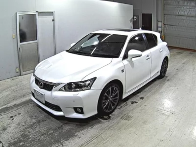 Lexus CT  с аукциона в Японии