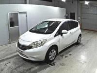 Nissan NOTE лот № 2312 оценка 3.5  с аукциона в Японии 3