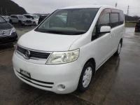 Nissan SERENA лот № 3923 оценка 3.5  с аукциона в Японии 3