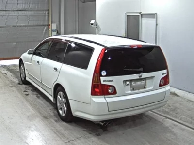 Nissan STAGEA