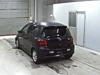 Toyota VITZ лот № 9495 оценка R  с аукциона в Японии 1