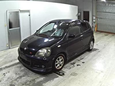 Toyota VITZ  с аукциона в Японии